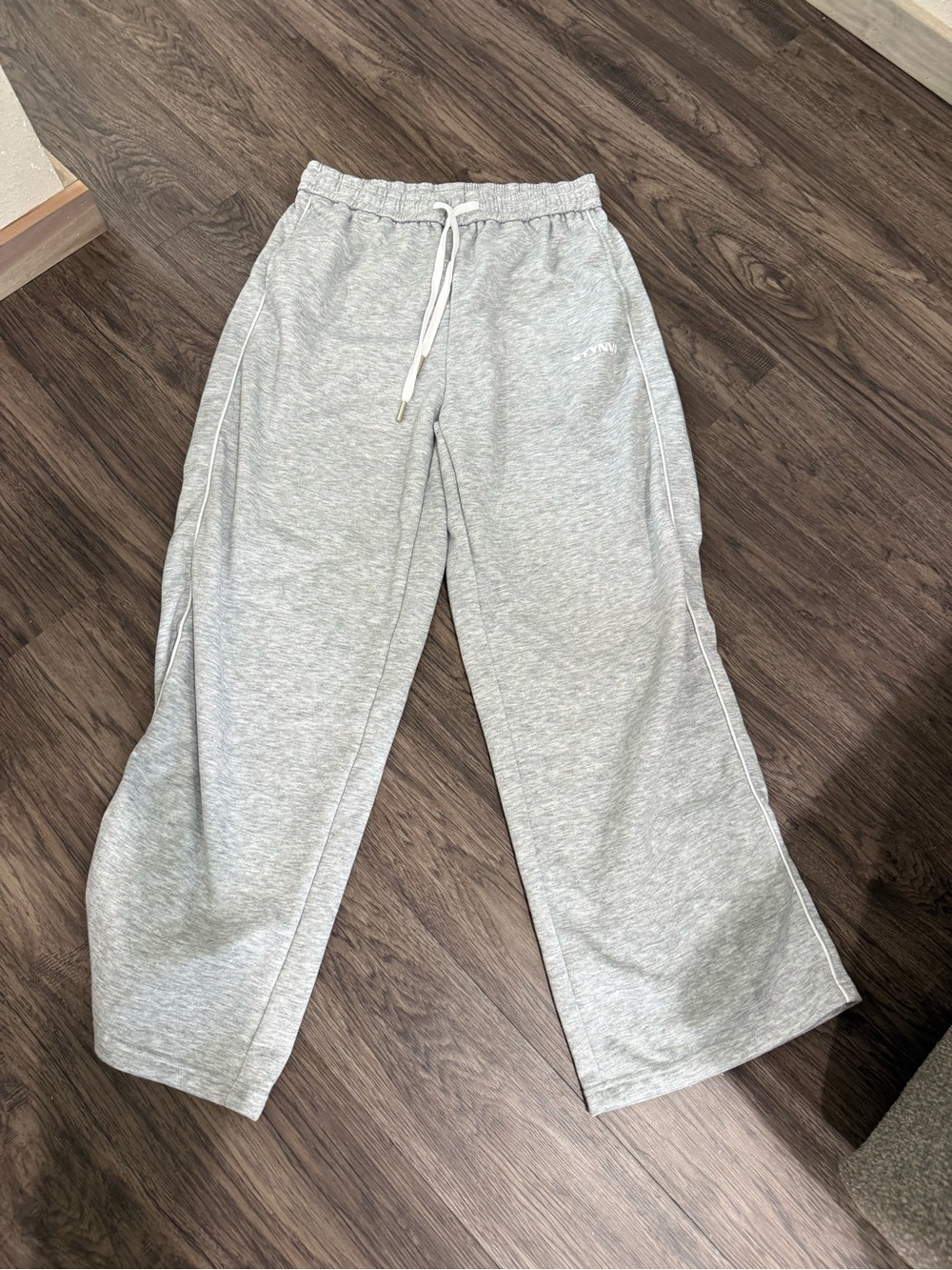 Wide-Leg Drawstring Sweatpants - Light Gray